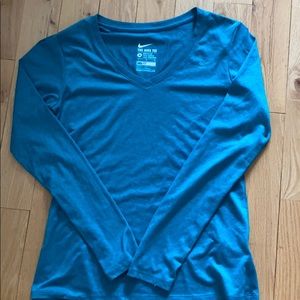 Dri-fit NIKE long-sleeves tee